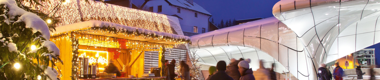     Explore the Christmas Markets in Innsbruck Austria / Innsbruck